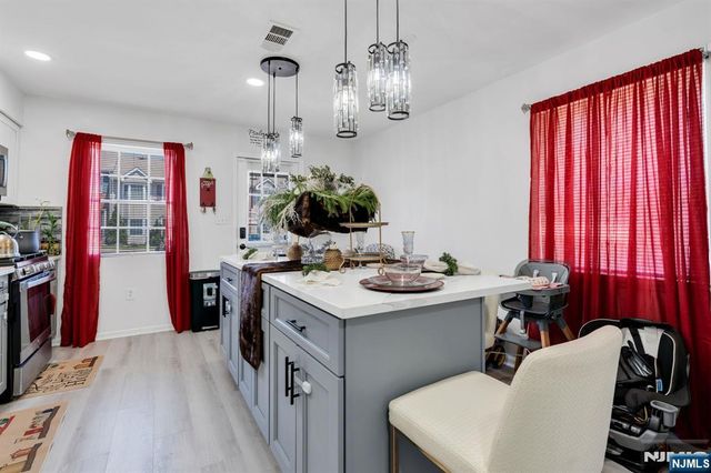 19 Clarion Lane 201, Newark, NJ 07103