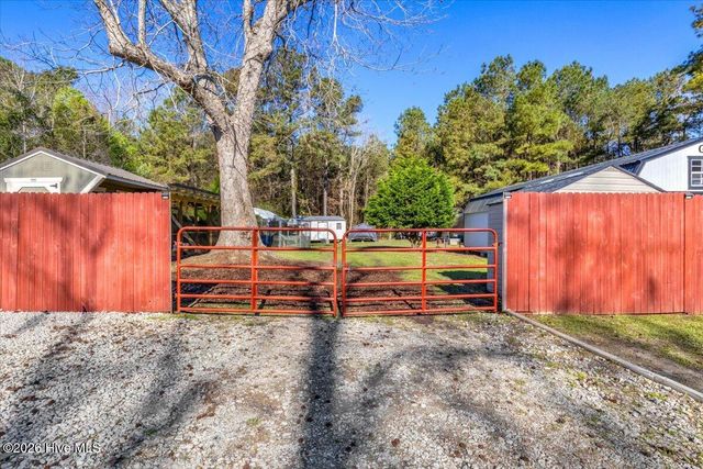 33 Corbett Street NE, Bolivia, NC 28422