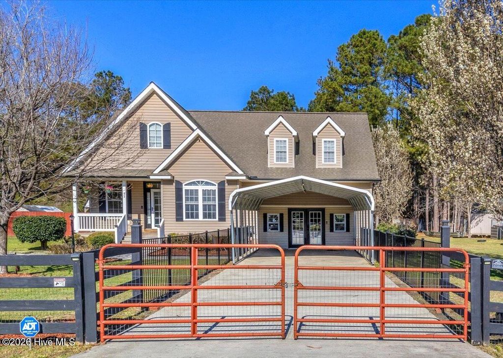 33 Corbett Street NE, Bolivia, NC 28422