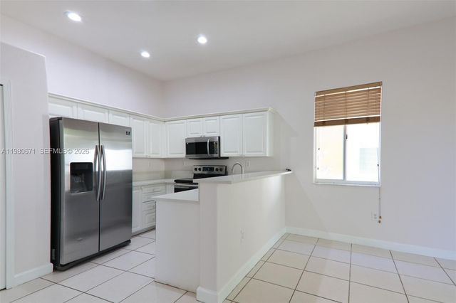 5321 SW 130th Ter, Miramar, FL 33027