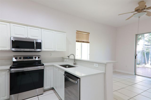 5321 SW 130th Ter, Miramar, FL 33027