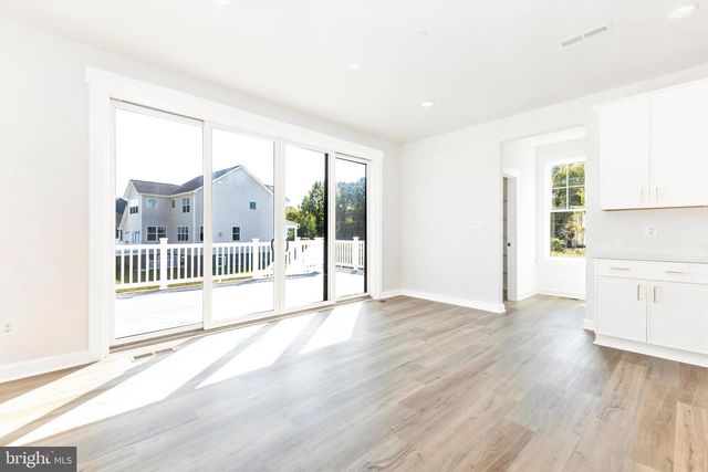 1261 MAYO RIDGE RD, Edgewater, MD 21037