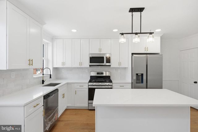 236 STEARLY ST, Philadelphia, PA 19111