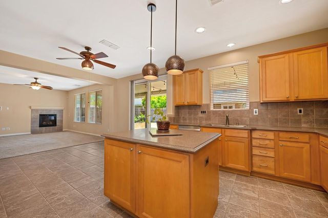 1399 Regent Cir, Lincoln, CA 95648
