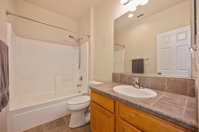 1399 Regent Cir, Lincoln, CA 95648