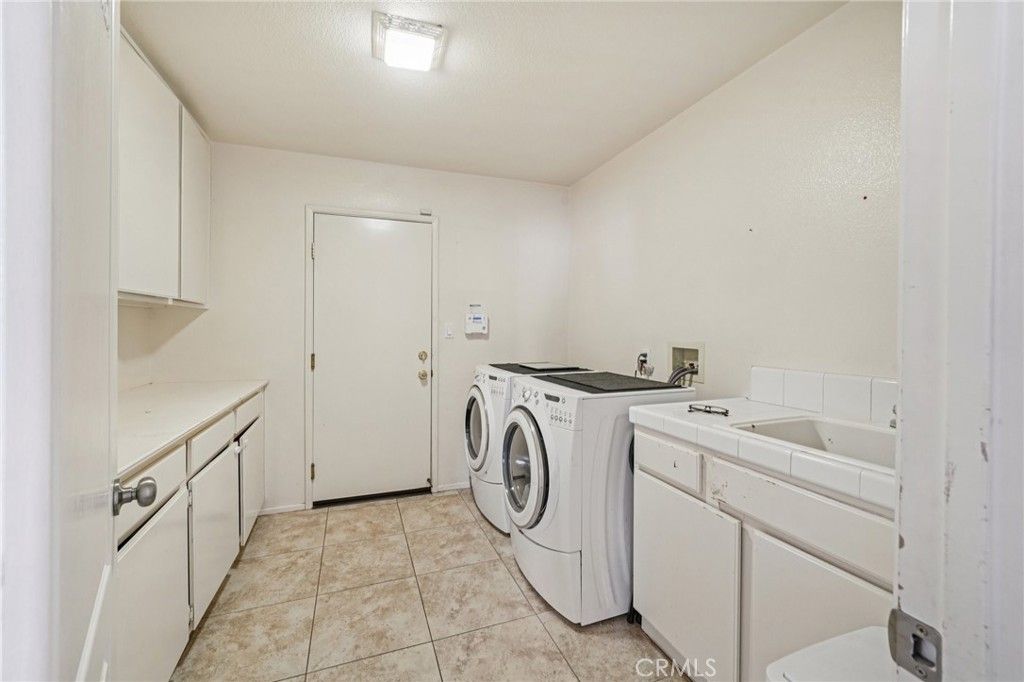 Image 11 of property listing at 15780 Oliver Street, Moreno Valley, CA 92555