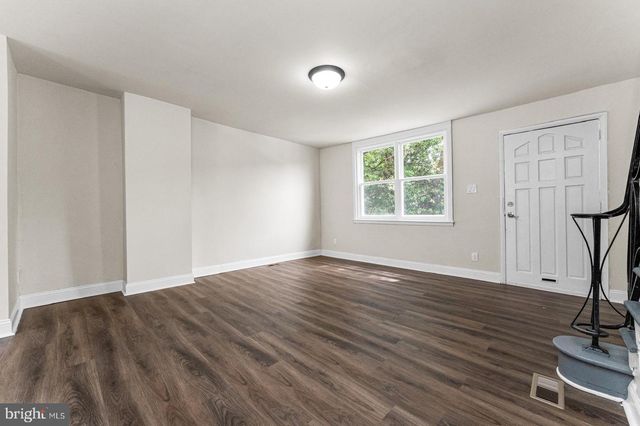 5946 BENNINGTON ST, Philadelphia, PA 19120