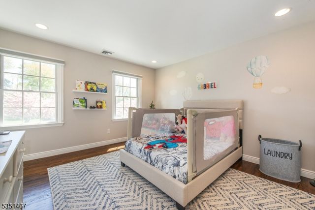 11 Hubbardton Rd, Wayne Twp., NJ 07470