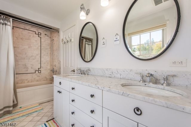 11 Hubbardton Rd, Wayne Twp., NJ 07470