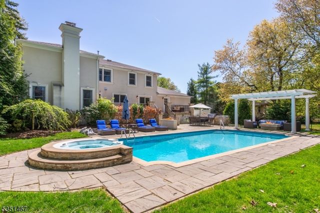 11 Hubbardton Rd, Wayne Twp., NJ 07470