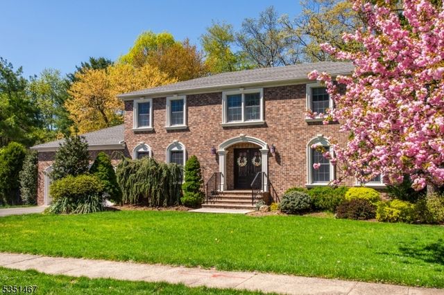 11 Hubbardton Rd, Wayne Twp., NJ 07470