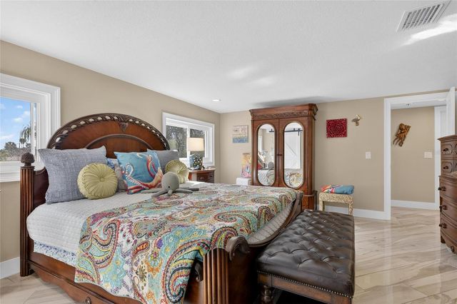 931 GULF BOULEVARD, Belleair Beach, FL 33786