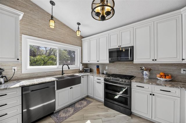 931 GULF BOULEVARD, Belleair Beach, FL 33786