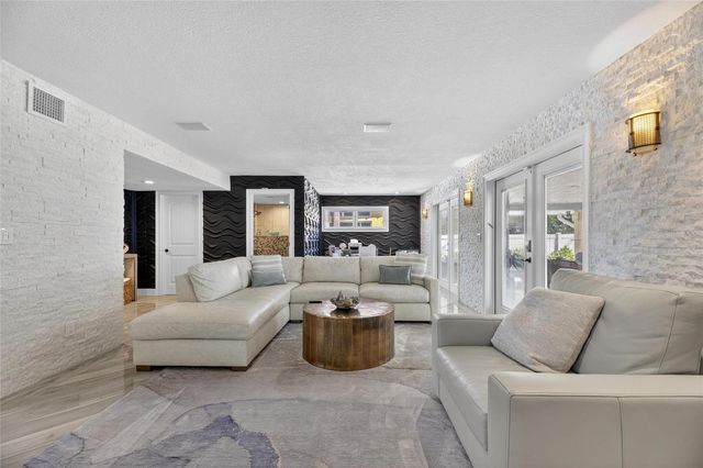 931 GULF BOULEVARD, Belleair Beach, FL 33786