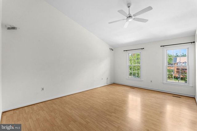 7877 PAINTED DAISY DR, Springfield, VA 22152
