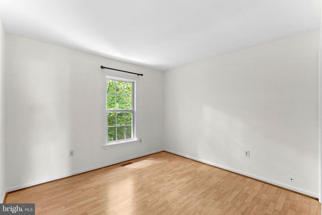7877 PAINTED DAISY DR, Springfield, VA 22152
