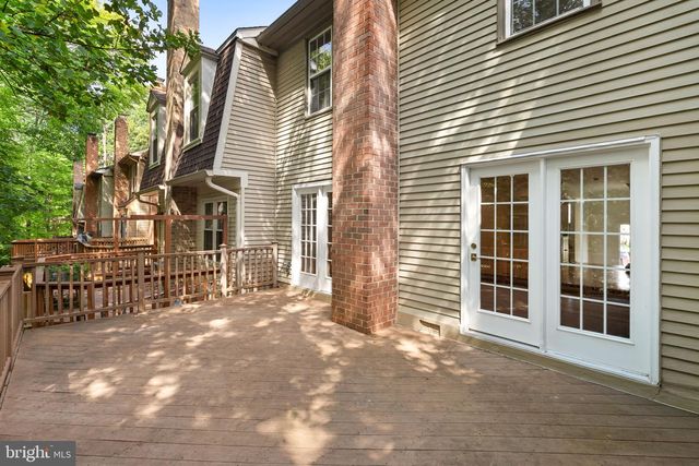 7877 PAINTED DAISY DR, Springfield, VA 22152