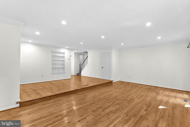 7877 PAINTED DAISY DR, Springfield, VA 22152