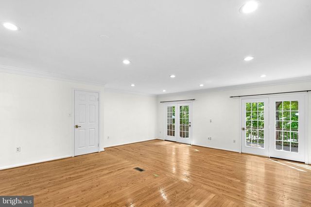 7877 PAINTED DAISY DR, Springfield, VA 22152