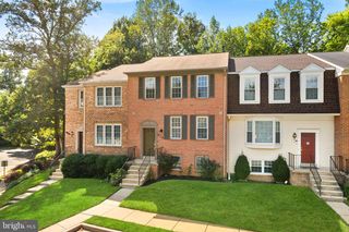 7877 PAINTED DAISY DR, Springfield, VA 22152