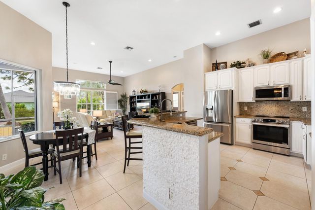 14042 88th Place N, Loxahatchee, FL 33470