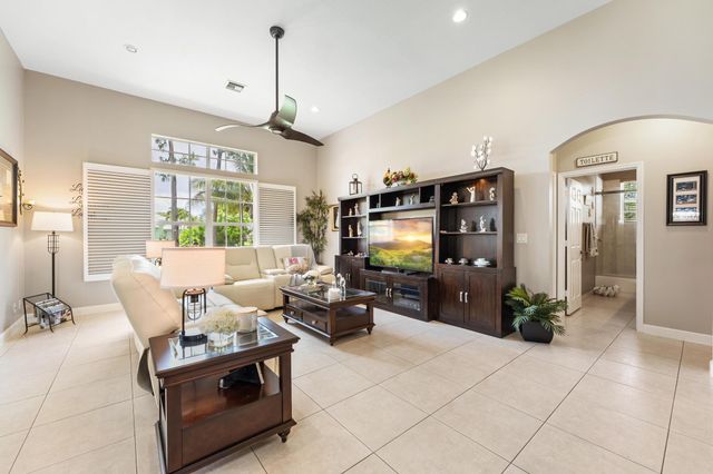14042 88th Place N, Loxahatchee, FL 33470