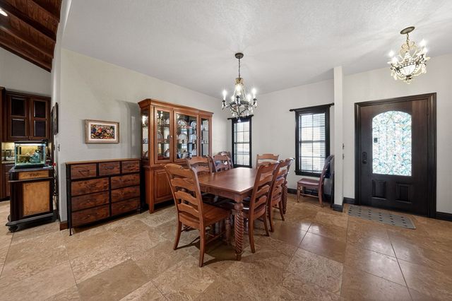 204 W Red Oak Lane, Ingram, TX 78025