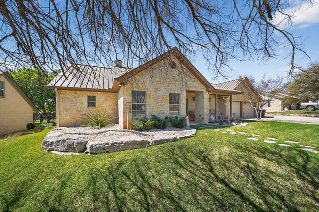 204 W Red Oak Lane, Ingram, TX 78025