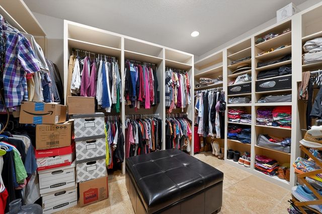 204 W Red Oak Lane, Ingram, TX 78025