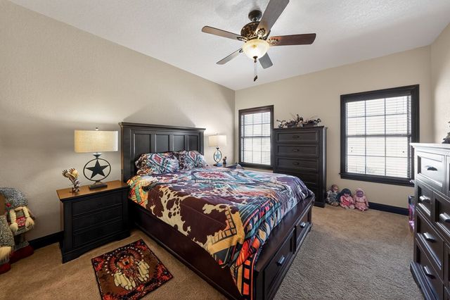 204 W Red Oak Lane, Ingram, TX 78025