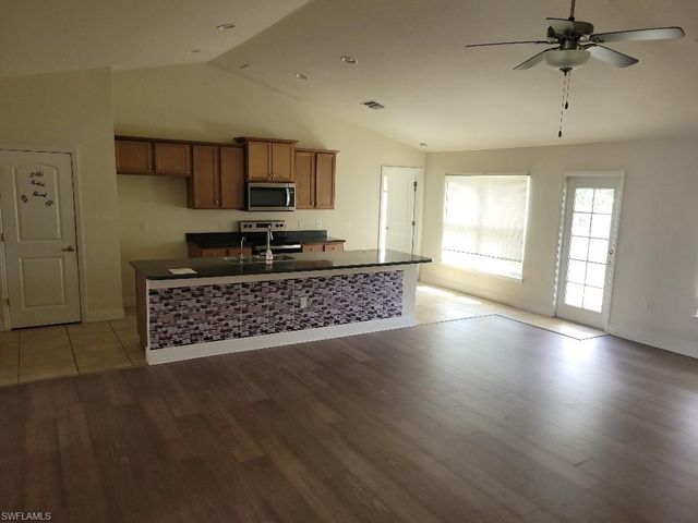 1852 Valmont ST, Lehigh Acres, FL 33972