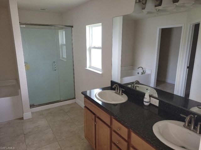 1852 Valmont ST, Lehigh Acres, FL 33972