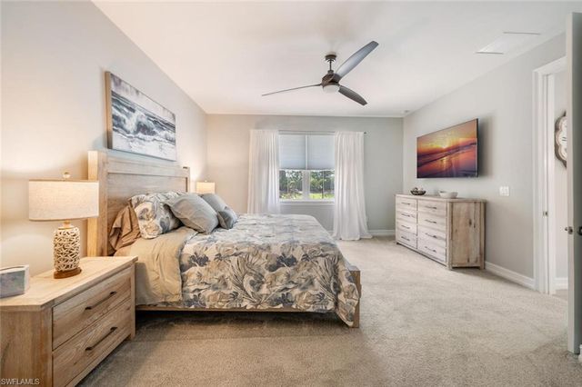 14606 Tropical DR, Naples, FL 34114