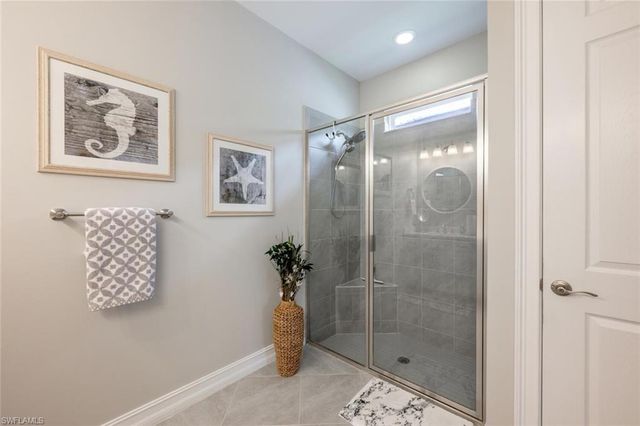 14606 Tropical DR, Naples, FL 34114