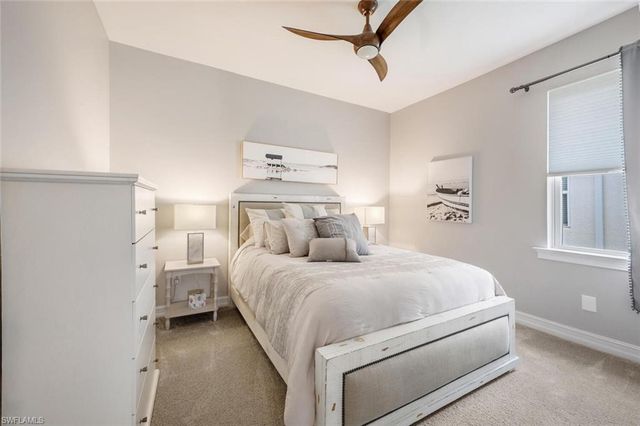 14606 Tropical DR, Naples, FL 34114