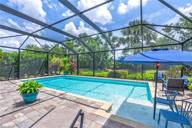 14606 Tropical DR, Naples, FL 34114