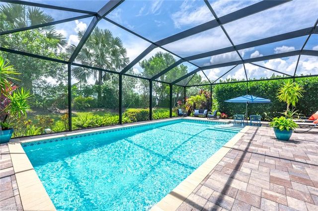 14606 Tropical DR, Naples, FL 34114