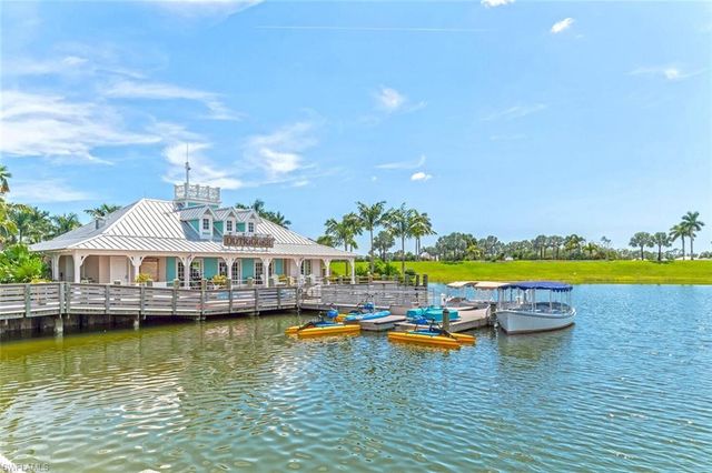 14606 Tropical DR, Naples, FL 34114