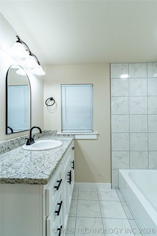 9263 W Oklahoma Avenue, Sapulpa, OK 74066
