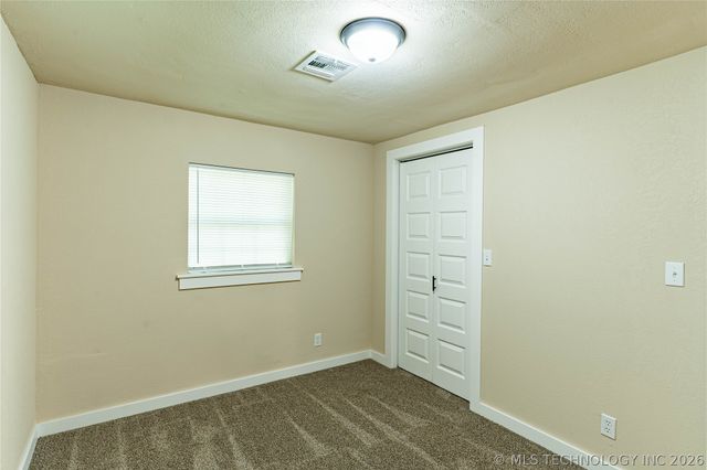 9263 W Oklahoma Avenue, Sapulpa, OK 74066