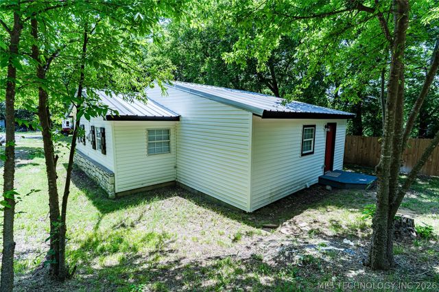 9263 W Oklahoma Avenue, Sapulpa, OK 74066