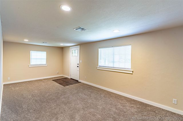 9263 W Oklahoma Avenue, Sapulpa, OK 74066