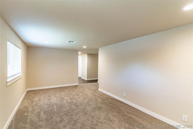 9263 W Oklahoma Avenue, Sapulpa, OK 74066