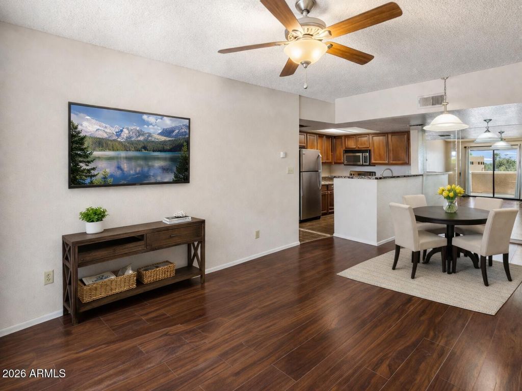 5757 W Eugie Avenue 2027, Glendale, AZ 85304