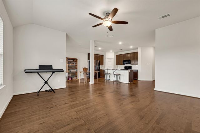 30280 Kingston Heath Drive, Cleveland, TX 77327