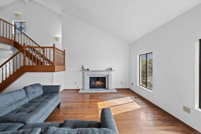 1748 Gascony Road, Encinitas, CA 92024