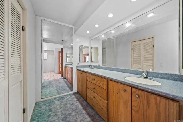 1748 Gascony Road, Encinitas, CA 92024