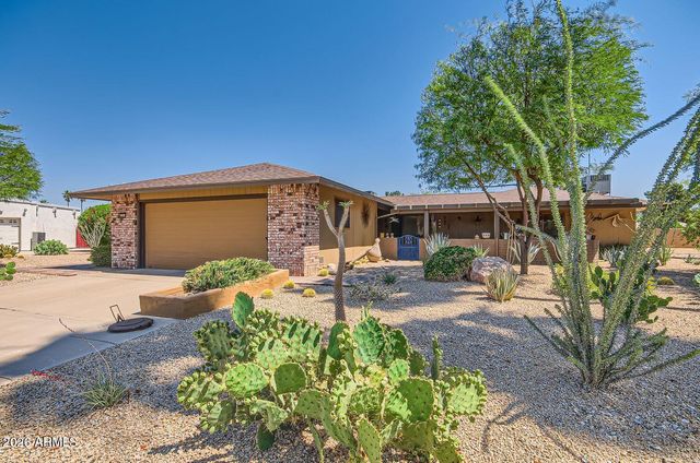 21019 N TOTEM Drive, Sun City West, AZ 85375