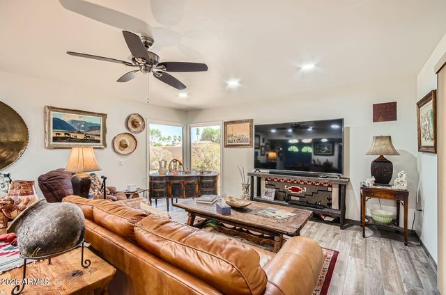 21019 N TOTEM Drive, Sun City West, AZ 85375