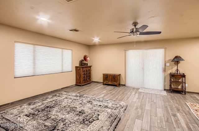 21019 N TOTEM Drive, Sun City West, AZ 85375